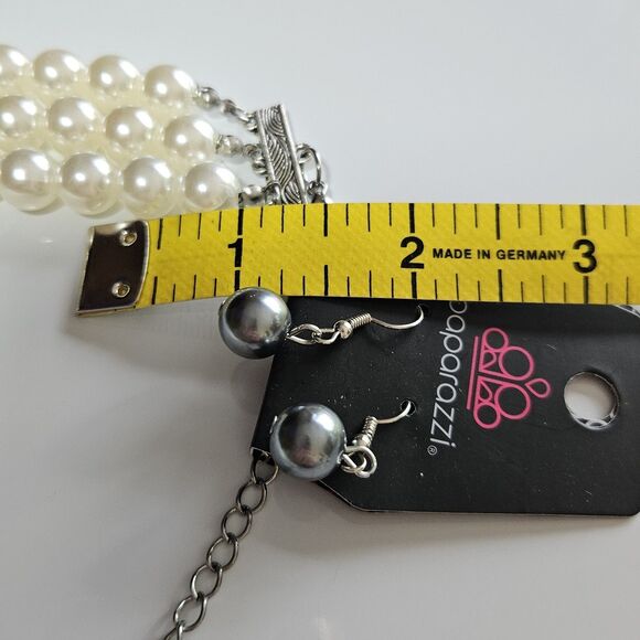 *Sale* Paparazzi layered Faux Pearl Necklace Chunky Necklace Earrings 20-23" - Picture 9 of 13